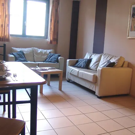 Gardens Apartment *